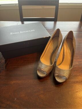 Enzo Angiolini Metallic Gold Peep-Toe Heels